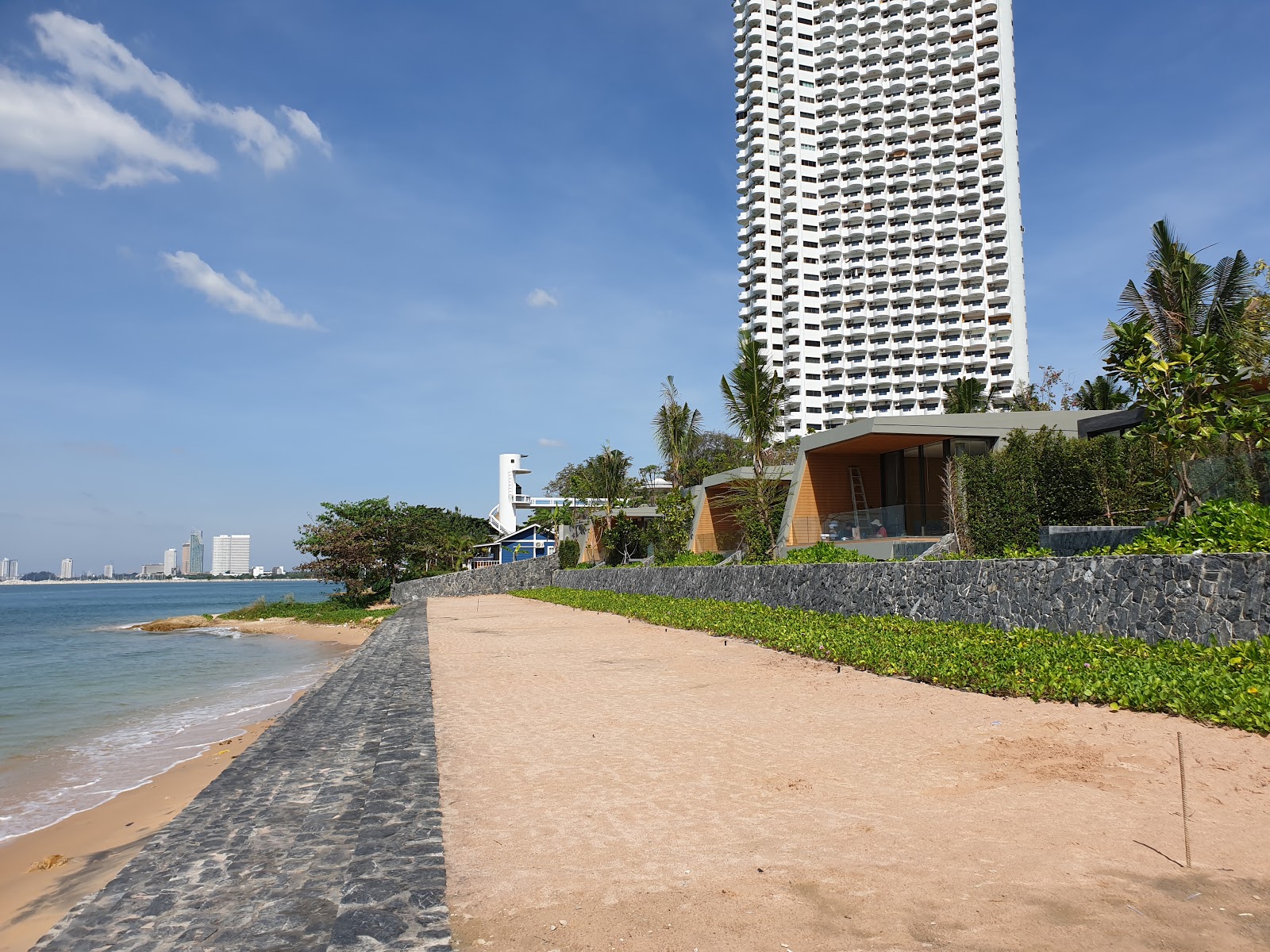 Pattaya Paradise Beach'in fotoğrafı - rahatlamayı sevenler arasında popüler bir yer