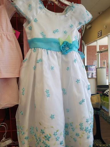 Clothing Store «Other Mothers», reviews and photos, 2734 W Bell Rd, Phoenix, AZ 85053, USA