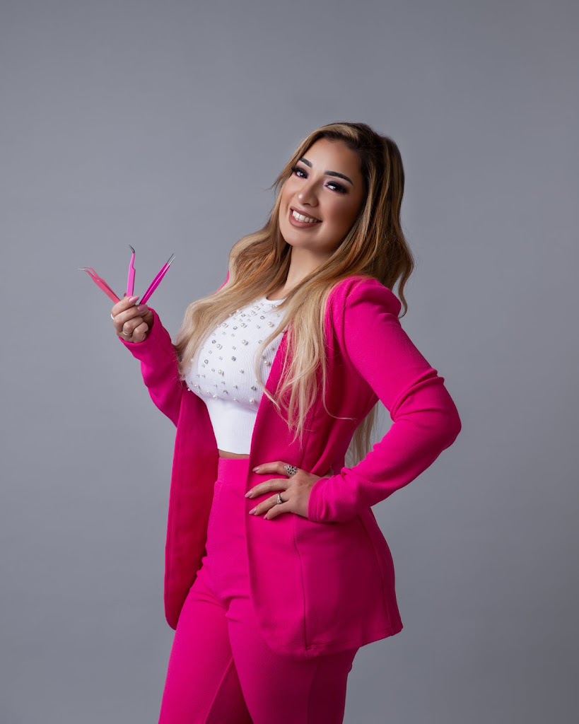 Beauty and the Glow Studio 33012