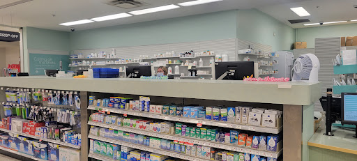 Pharmacy «Publix Pharmacy at Village at Glynn Place», reviews and photos, 171 Village At Glynn Pl #100, Brunswick, GA 31525, USA