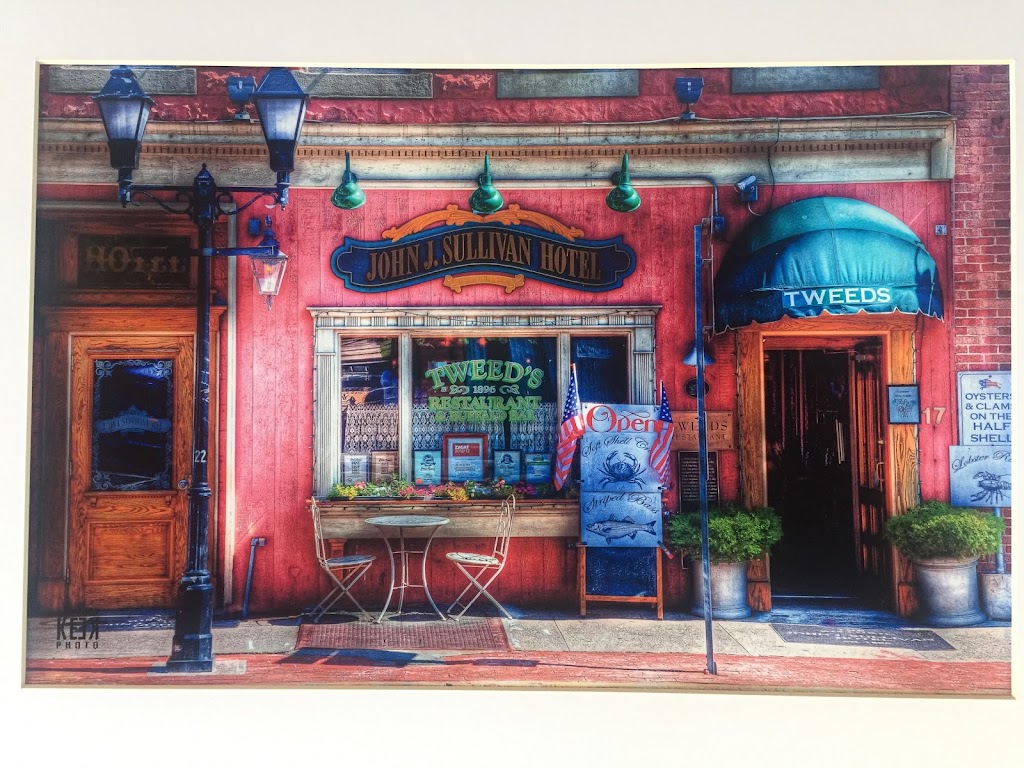 Tweed's Restaurant 11901