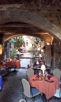 Atmosphère du Restaurant Café De La Cueva à Bormes-les-Mimosas - n°7