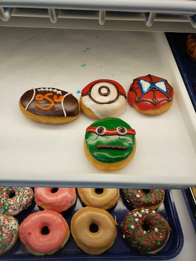 Donut Shop «Daylight Donuts», reviews and photos, 6021 S Sheridan Rd, Tulsa, OK 74145, USA