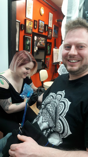 Tattoo Shop «Needlewurks Body Piercing & Tattoo», reviews and photos, 80 W Circular St, Saratoga Springs, NY 12866, USA