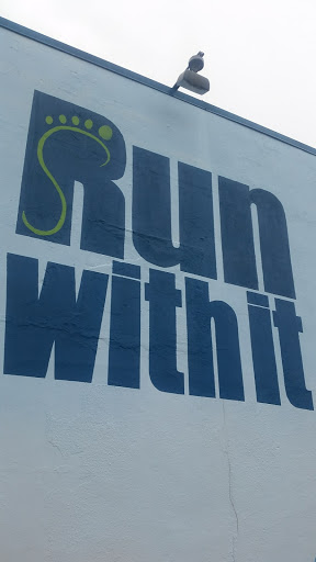 Sporting Goods Store «Run With It», reviews and photos, 170 Miracle Strip Pkwy SE, Fort Walton Beach, FL 32548, USA