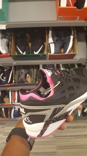 Department Store «Nordstrom Rack at Columbia Crossing», reviews and photos, 6141 Columbia Crossing, Columbia, MD 21045, USA