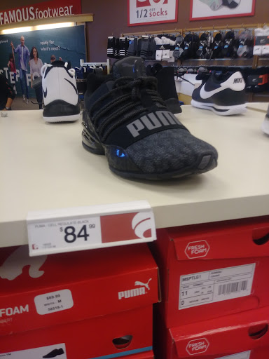 Shoe Store «Famous Footwear», reviews and photos, 1140 Harter Pkwy, Yuba City, CA 95993, USA