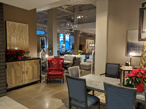 Furniture Store «Thomasville Home Furnishings», reviews and photos, 700 Bellevue Way NE #200, Bellevue, WA 98004, USA