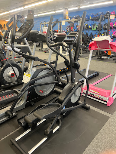 Sporting Goods Store «Play It Again Sports», reviews and photos, 4138 Outer Loop, Louisville, KY 40219, USA