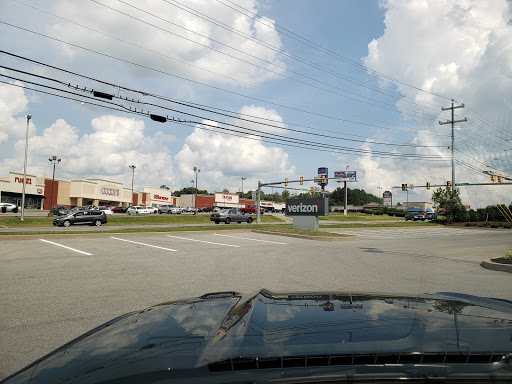 Cell Phone Store «Verizon», reviews and photos, 86 Thornton Drive, Dickson, TN 37055, USA