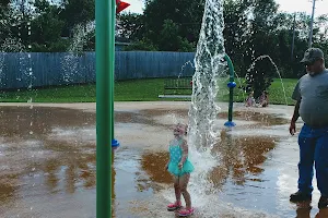 Collinsville Splash Pad at City Park image