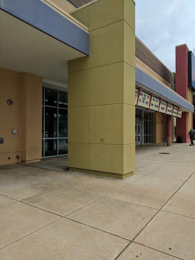 Movie Theater «Regal Cinemas Hunt Valley 12», reviews and photos, 11511 McCormick Rd, Hunt Valley, MD 21030, USA