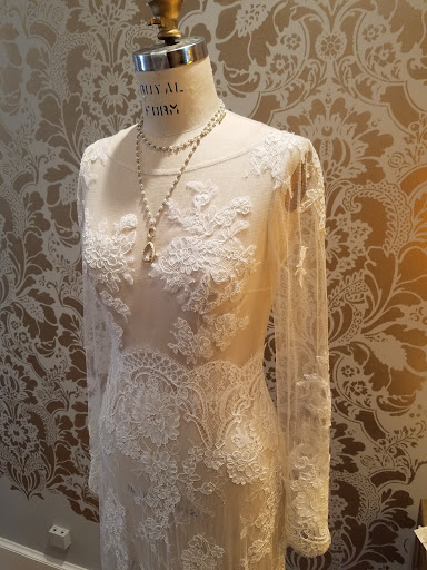 Bridal Shop «Palazzo Bridal», reviews and photos, 1154 W Armitage Ave, Chicago, IL 60614, USA
