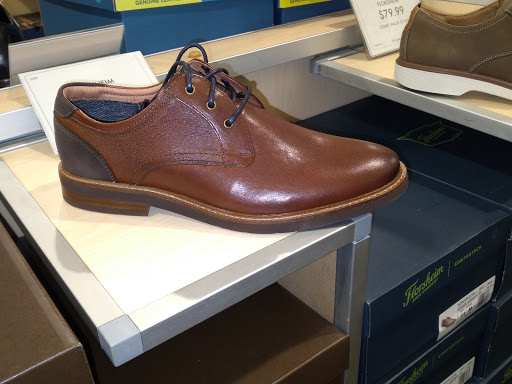 Shoe Store «DSW Designer Shoe Warehouse», reviews and photos, 1360 S Washington St, North Attleborough, MA 02760, USA