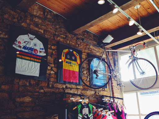 Bicycle Store «Sunflower Outdoor & Bike Shop», reviews and photos, 804 Massachusetts St, Lawrence, KS 66044, USA