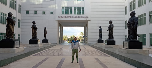 Akdeniz Üniversitesi, Edebiyat Fakültesi