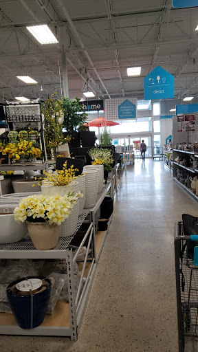 Home Goods Store «At Home», reviews and photos, 2780 Wilma Rudolph Blvd, Clarksville, TN 37040, USA