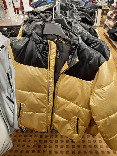 Stores to buy men's jackets Boston