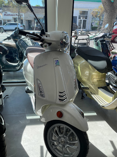 Motor Scooter Dealer «Vespa of Sherman Oaks», reviews and photos, 13629 Ventura Blvd, Sherman Oaks, CA 91423, USA