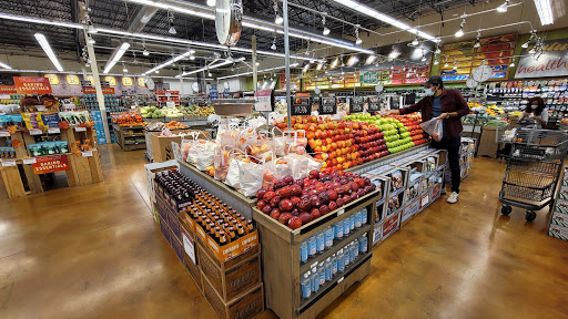 Grocery Store «Fresh Thyme Farmers Market - Kirkwood MO», reviews and photos, 1018 N Kirkwood Rd, Kirkwood, MO 63122, USA