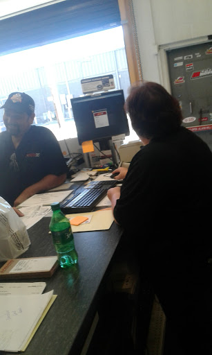 Clothing Store «Rugged Wearhouse», reviews and photos, 2714 Scottsville Rd, Bowling Green, KY 42104, USA