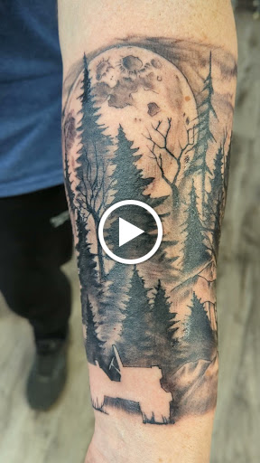 Tattoo Shop «Crimson Heart Designs Tattoo», reviews and photos, 162 13 1/2 - 14th Ave, Turtle Lake, WI 54889, USA