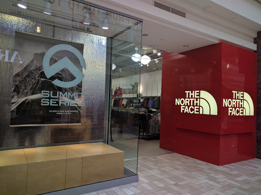 Clothing Store «The North Face», reviews and photos, 8080L Tysons Corner Center, Tysons, VA 22102, USA