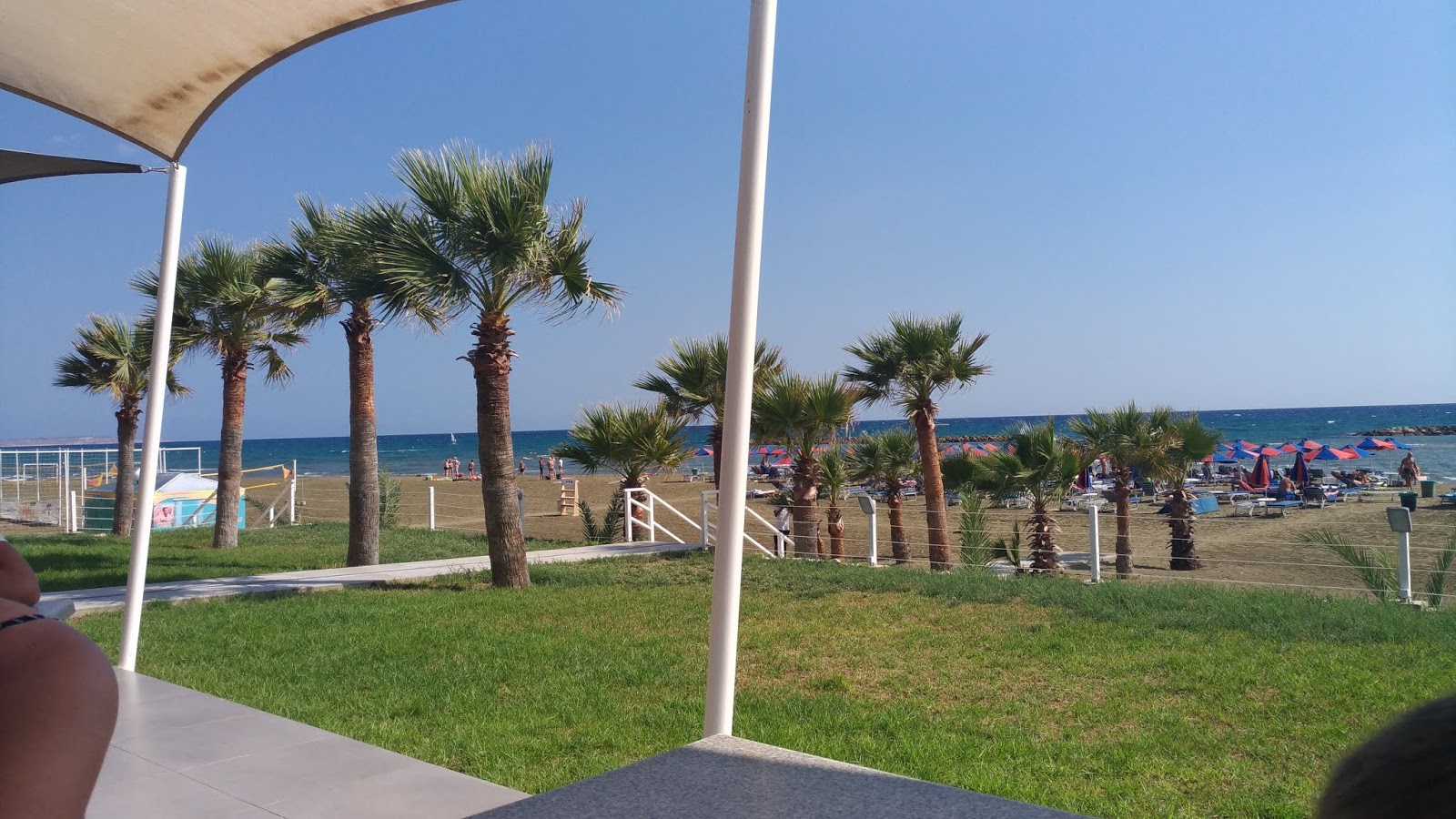 Parekklisia beach'in fotoğrafı ve yerleşim