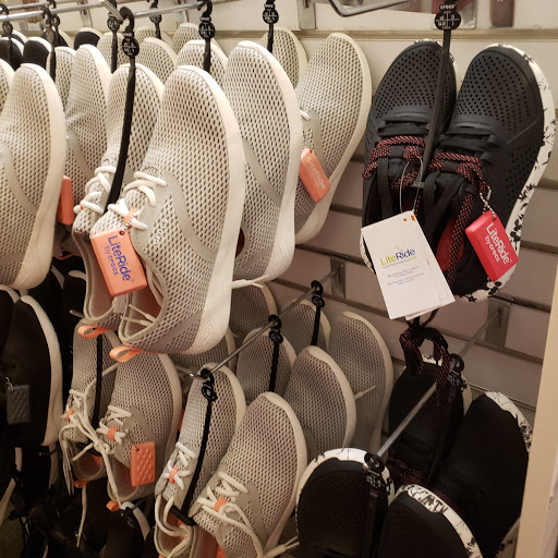 Shoe Store «Crocs», reviews and photos, 607 Bluebird Ct, Central Valley, NY 10917, USA