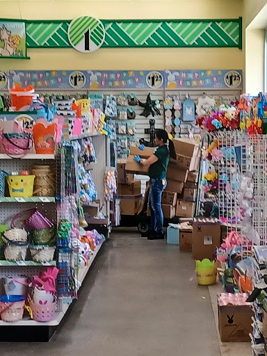 Dollar Store «Dollar Tree», reviews and photos, 2704 E Burleigh Blvd, Eustis, FL 32726, USA