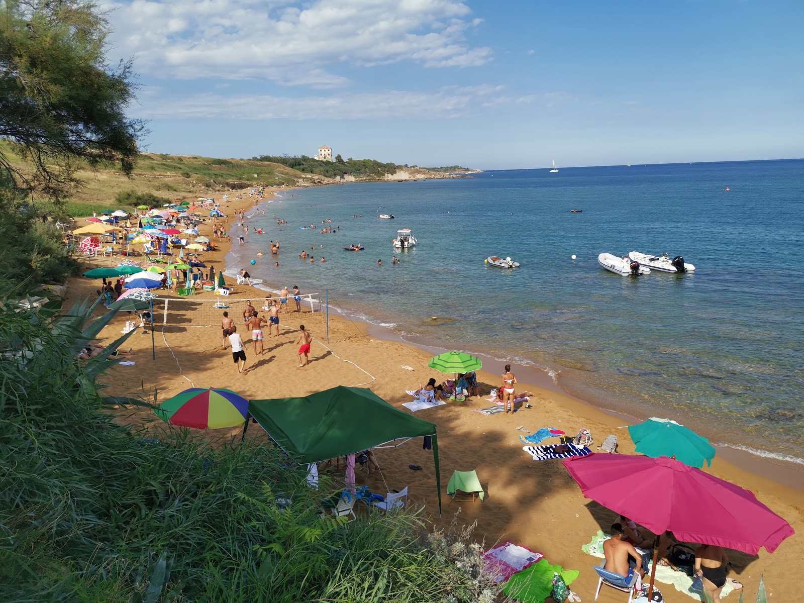 Foto de Alfieri beach com muito limpo nível de limpeza