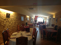 Atmosphère du Restaurant L'un des sens à Villefranche-de-Lonchat - n°16
