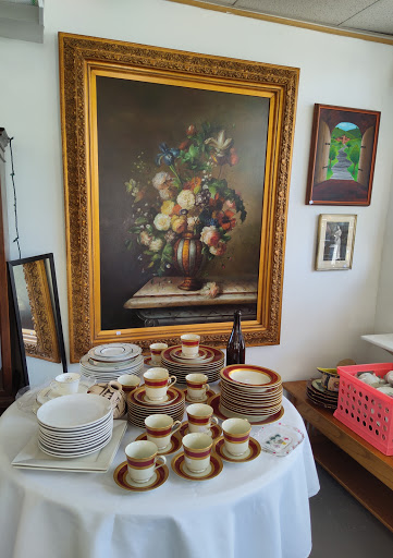 Thrift Store «Prevention of Blindness Society Look Again Resale Shop», reviews and photos, 900 King St, Alexandria, VA 22314, USA