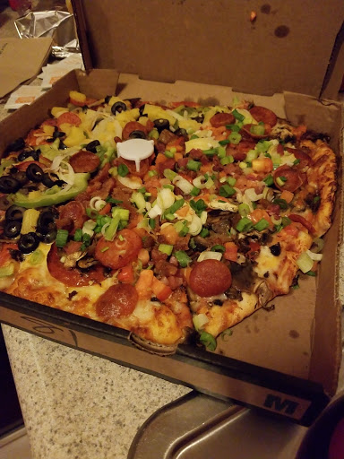 Pizza Restaurant «Round Table Pizza», reviews and photos, 13100 San Pablo Ave, Richmond, CA 94805, USA