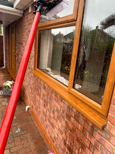 Comments and reviews of Raynbow Window Cleaning Services