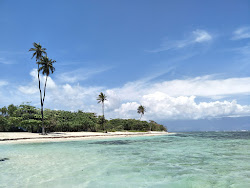 Saladilla beach'in fotoğrafı geniş bir kıyı şeridi ile birlikte