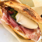 Photo n°1 de l'avis de Marta. fait le 26/08/2022 à 13:11 sur le  The King Street Food à Monopoli