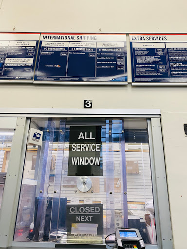 Post Office «United States Postal Service», reviews and photos, 10628 Queens Blvd, Forest Hills, NY 11375, USA