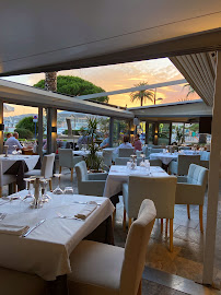 Atmosphère du Restaurant L'Hermitage à Sainte-Maxime - n°9