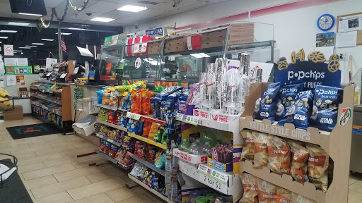Convenience Store «7-Eleven», reviews and photos, 28 NY-59, Suffern, NY 10901, USA