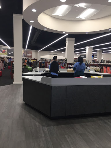 Shoe Store «Shoe Dept.», reviews and photos, 109 N Dartmouth Mall, Dartmouth, MA 02747, USA