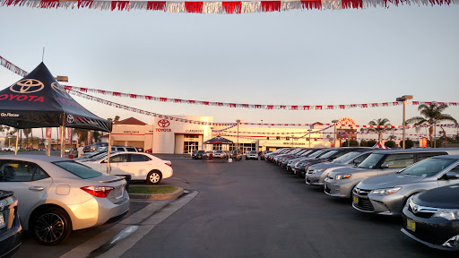 Toyota Dealer «Claremont Toyota», reviews and photos, 601 Auto Center Dr, Claremont, CA 91711, USA