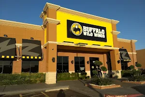 Buffalo Wild Wings image