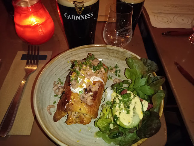 O'Fiach's Irish Pub - Bar