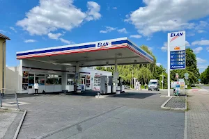 Elan-Tankstelle image