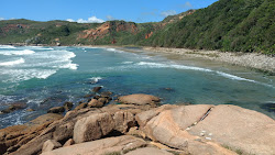 Foto von Praia D'agua mit geräumige bucht