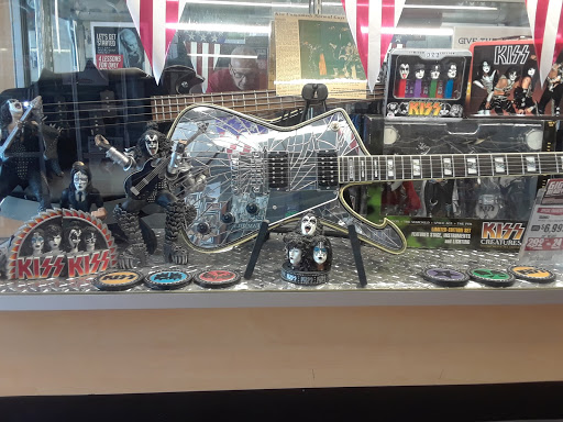 Musical Instrument Store «Sam Ash Music Stores», reviews and photos, 923 N McMullen Booth Rd, Clearwater, FL 33759, USA