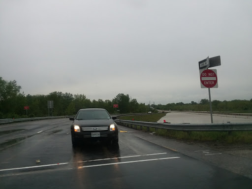 Auto Body Shop «Meramec Heights Collision Center», reviews and photos, 645 Carriage Dr, Arnold, MO 63010, USA