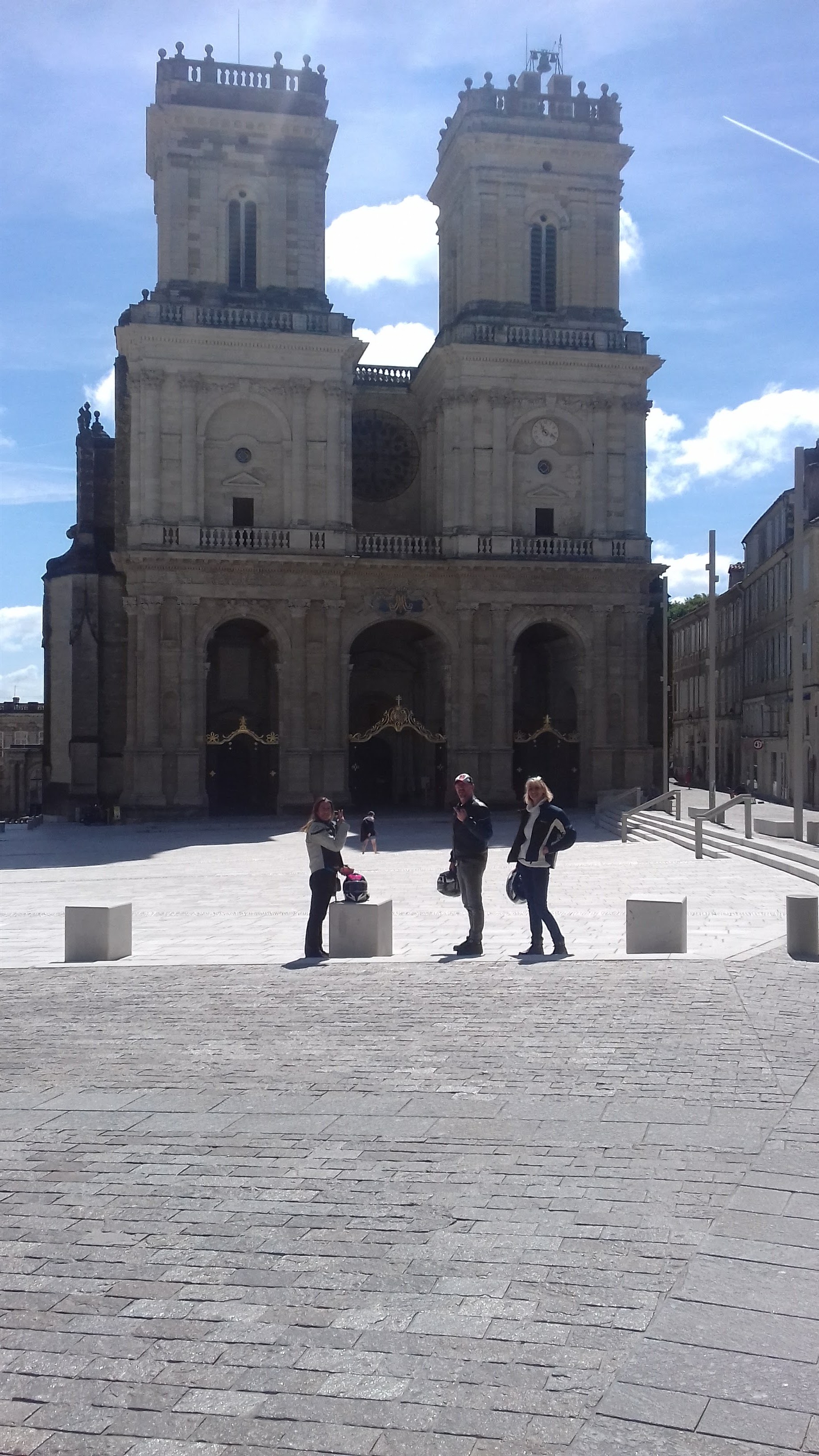 Photo n° 2 de l'avis de charrier.i fait le 08/06/2019 à 10:34