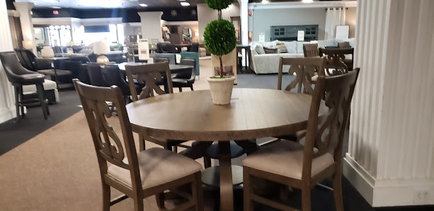 Foto 4 de Mor Furniture for Less fuente Silla